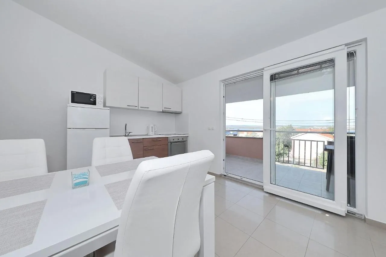 Apartments Bobo Kraj