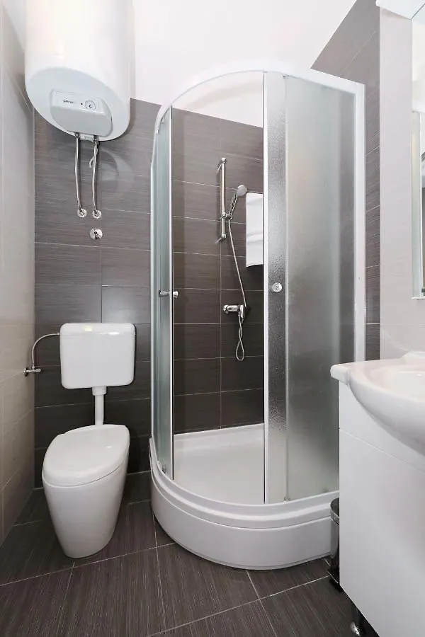 Apartments Bobo Kraj