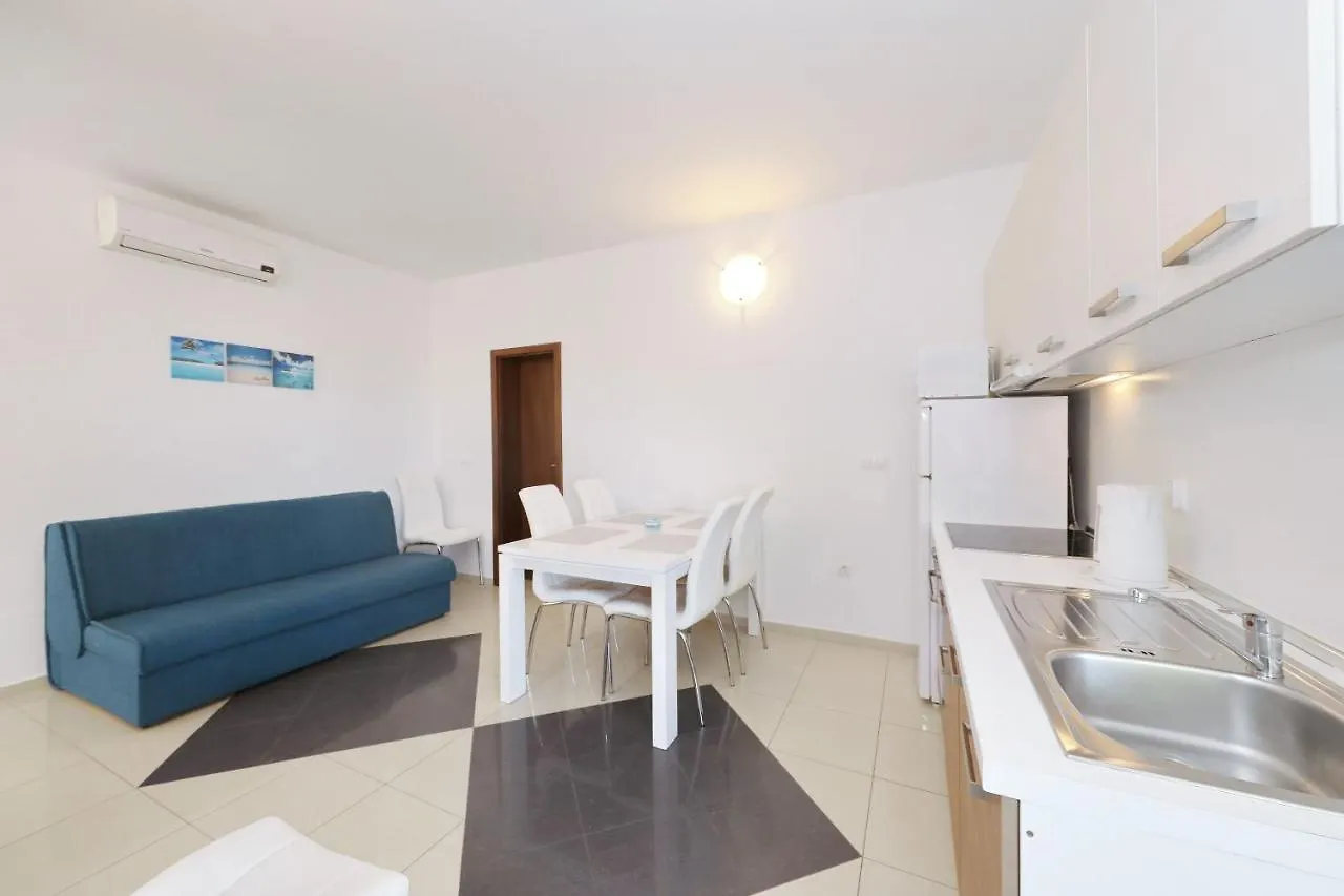 Apartments Bobo Kraj  Croatia