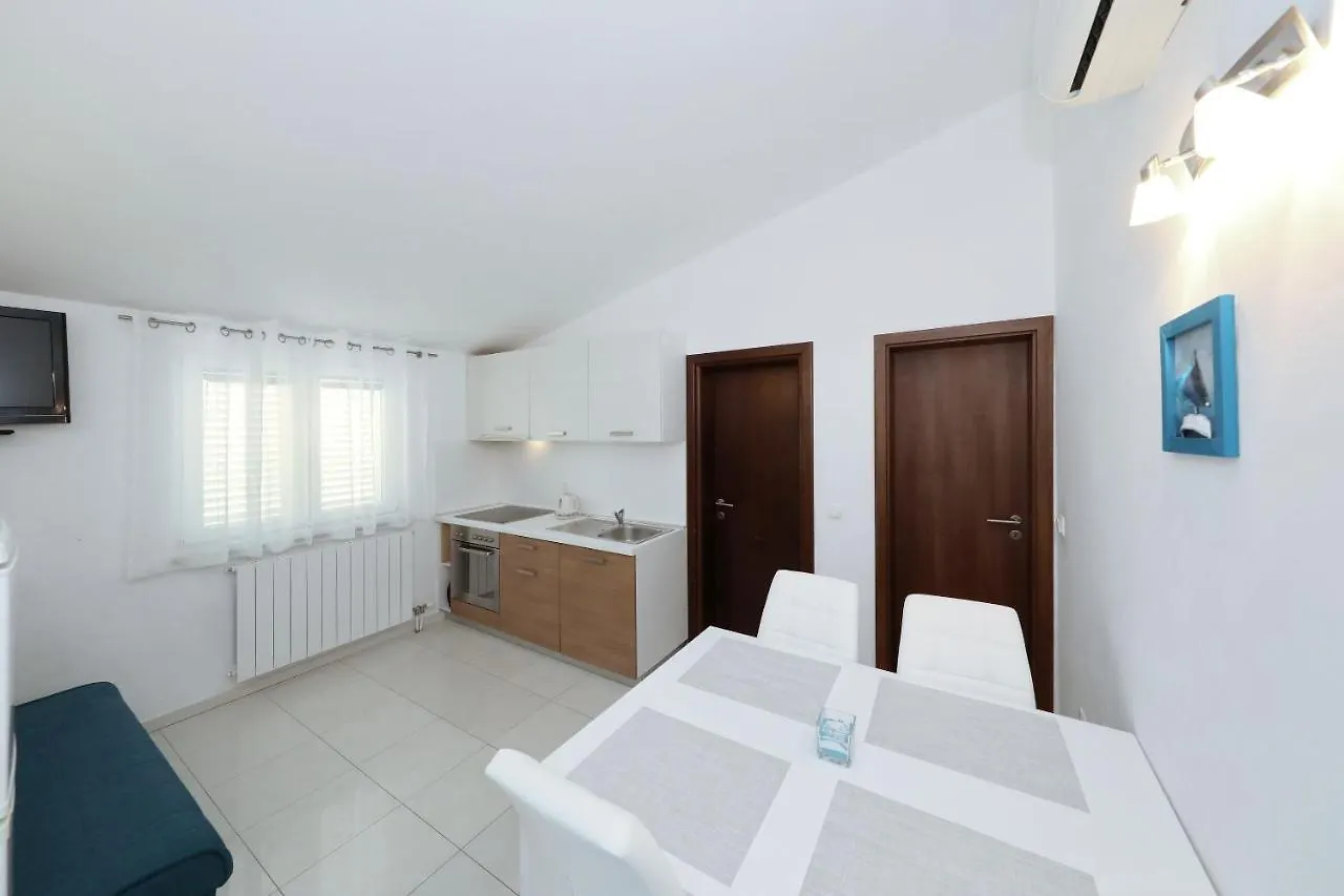 Apartments Bobo Kraj