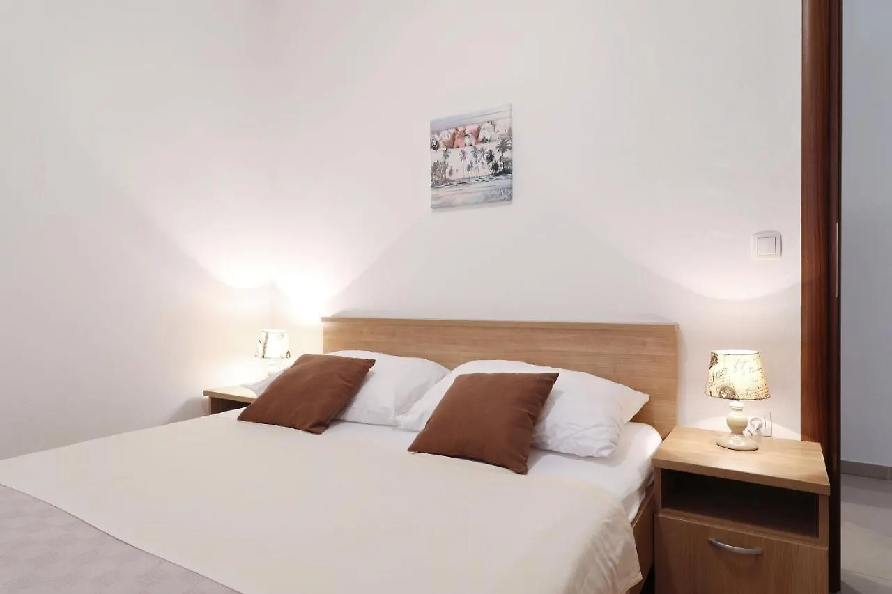 Apartments Bobo Kraj  Croatia